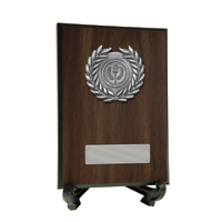 R24-4002 : Plaque with Metal Trims